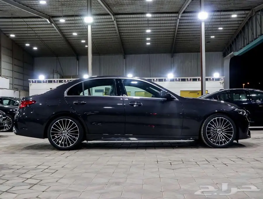 مرسيدس C200 AMG 2025 اصفار (كاش - بنوك) 3