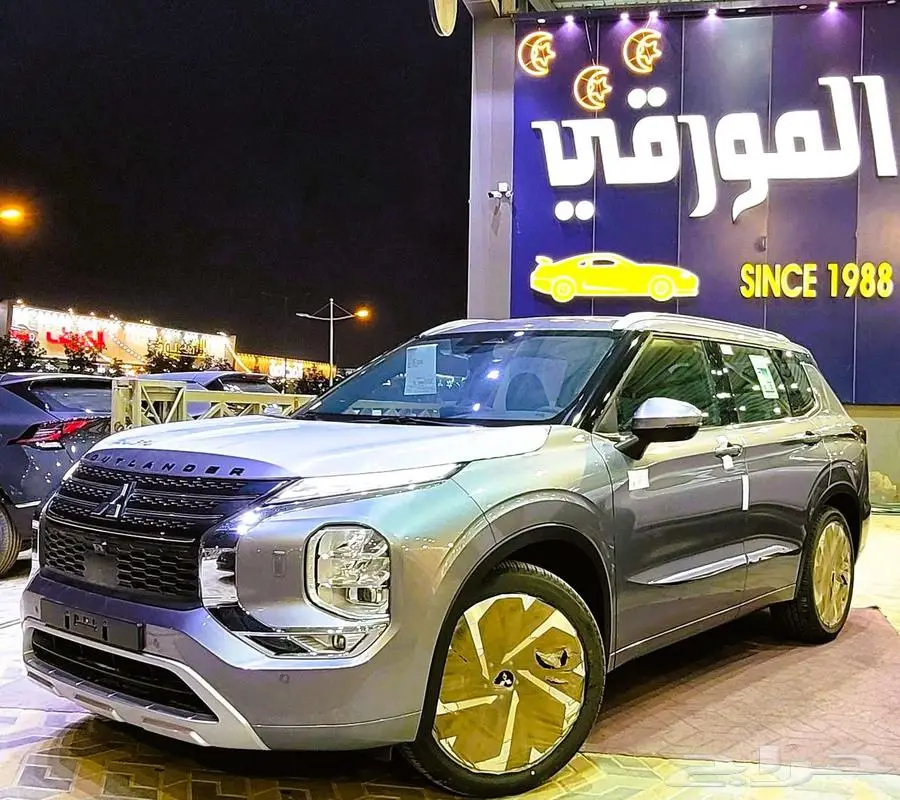 ميتسوبيشي اوتلاندر 4 4 فل كامل 7 راكب 2025 1