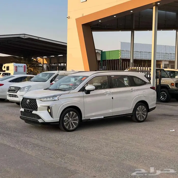 تويوتا فيلوز 2025 11