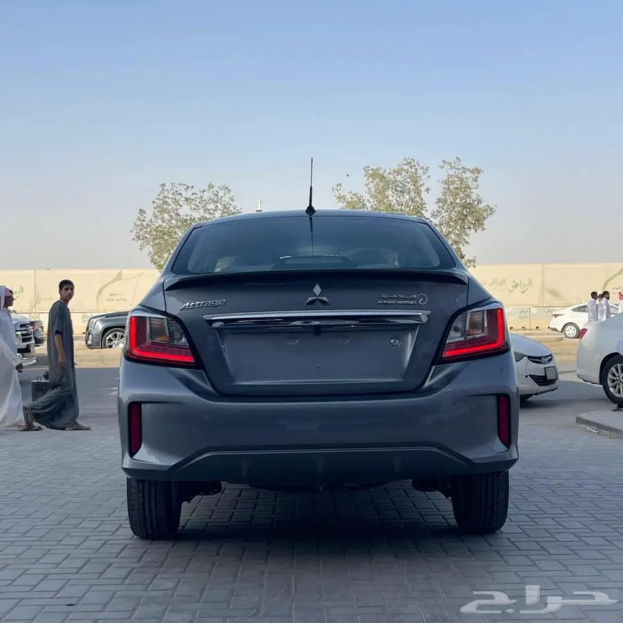 ميتسوبيشي اتراج GLX مكينه 1.2 فل كامل 2023 3