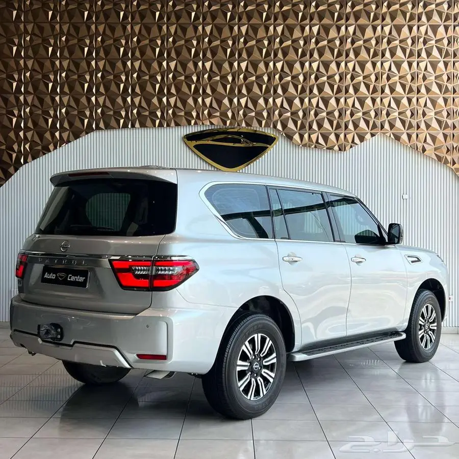 NISSAN PATROL XE 2024 SILVER 5