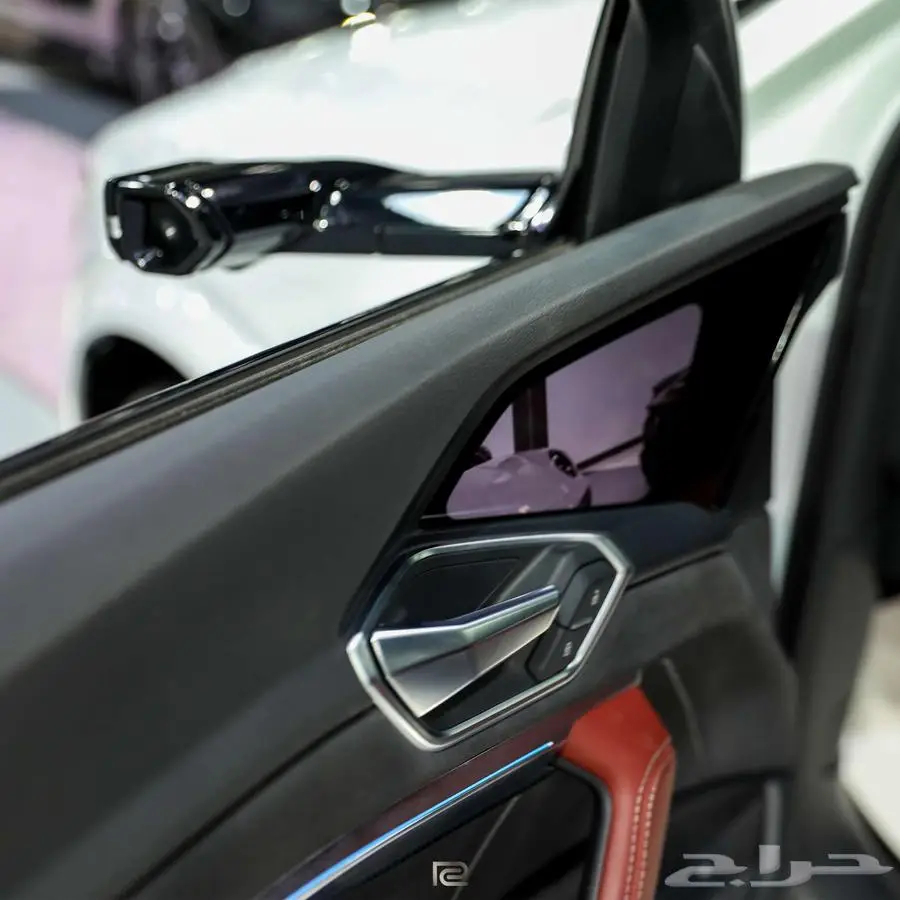 اودي E-TRON موديل 2023 9