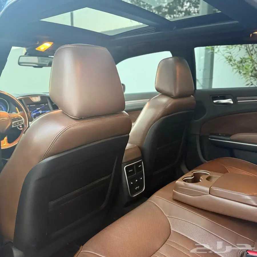 كرايسلر C300 luxury V8. 5.7 5