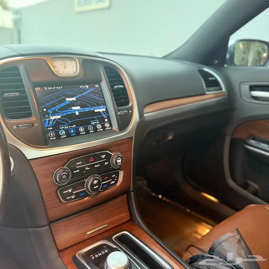كرايسلر C300 luxury V8. 5.7 11