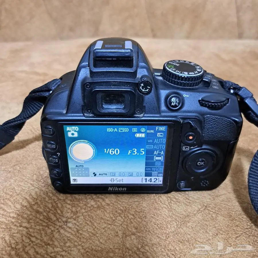 كاميرا احترافية D3100 10