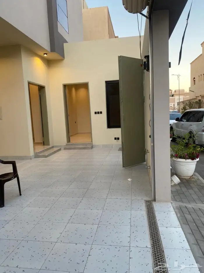 فيلا للإيجار - New villa for rent in Al-Nargis neighborhood 2
