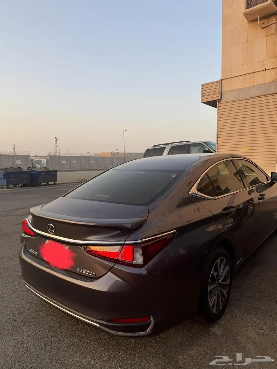 ليكزس ES300 h 2022 هجين ( هايبرد) للبيع 20