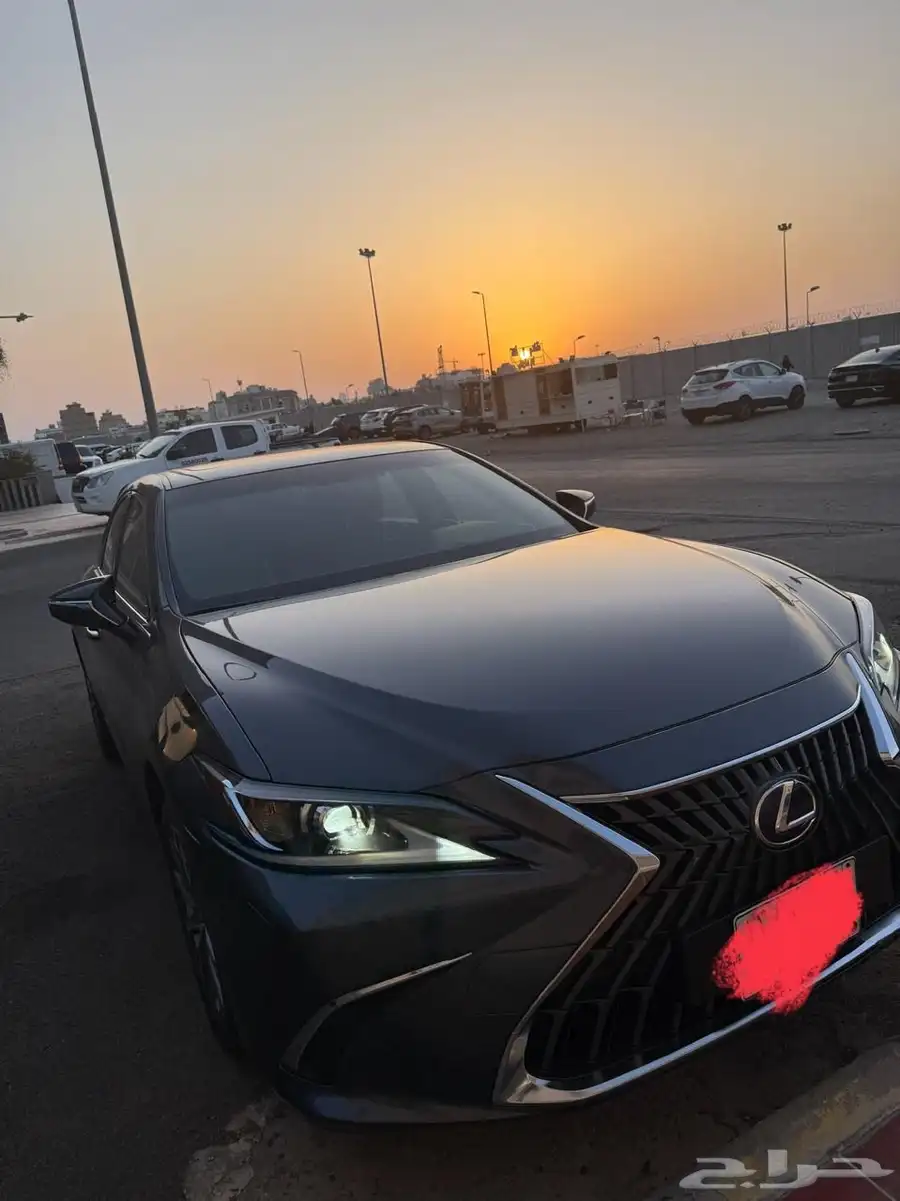 ليكزس ES300 h 2022 هجين ( هايبرد) للبيع 14