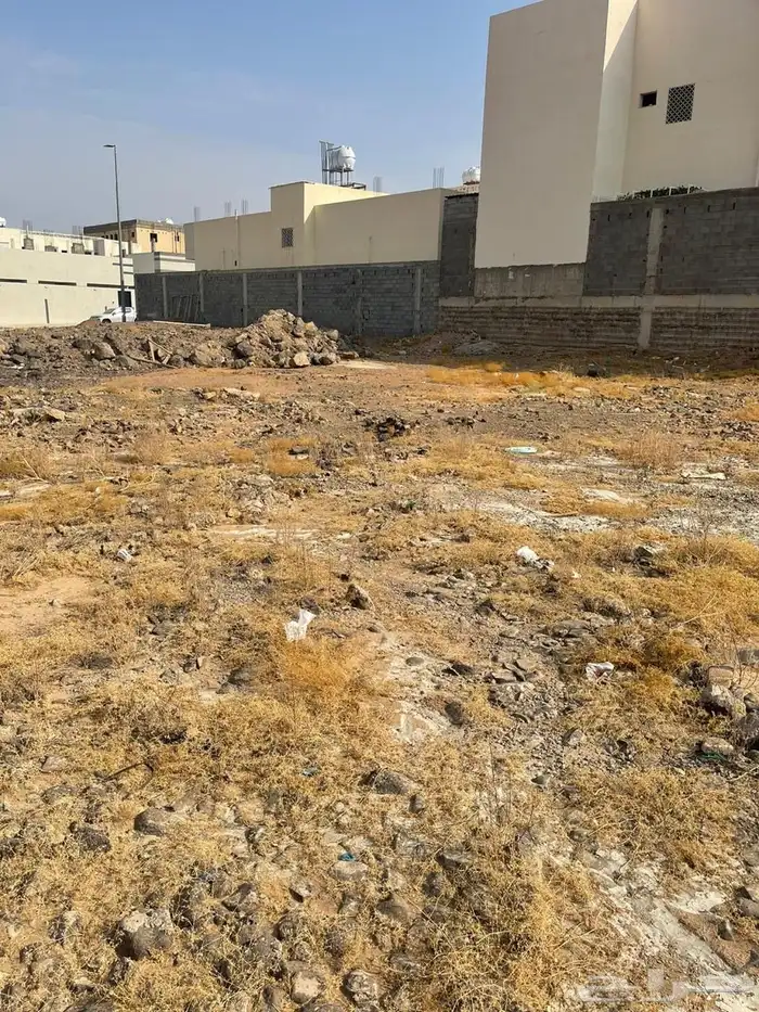 ارض سكنية للبيع بالعاقول مساحتها 948 1