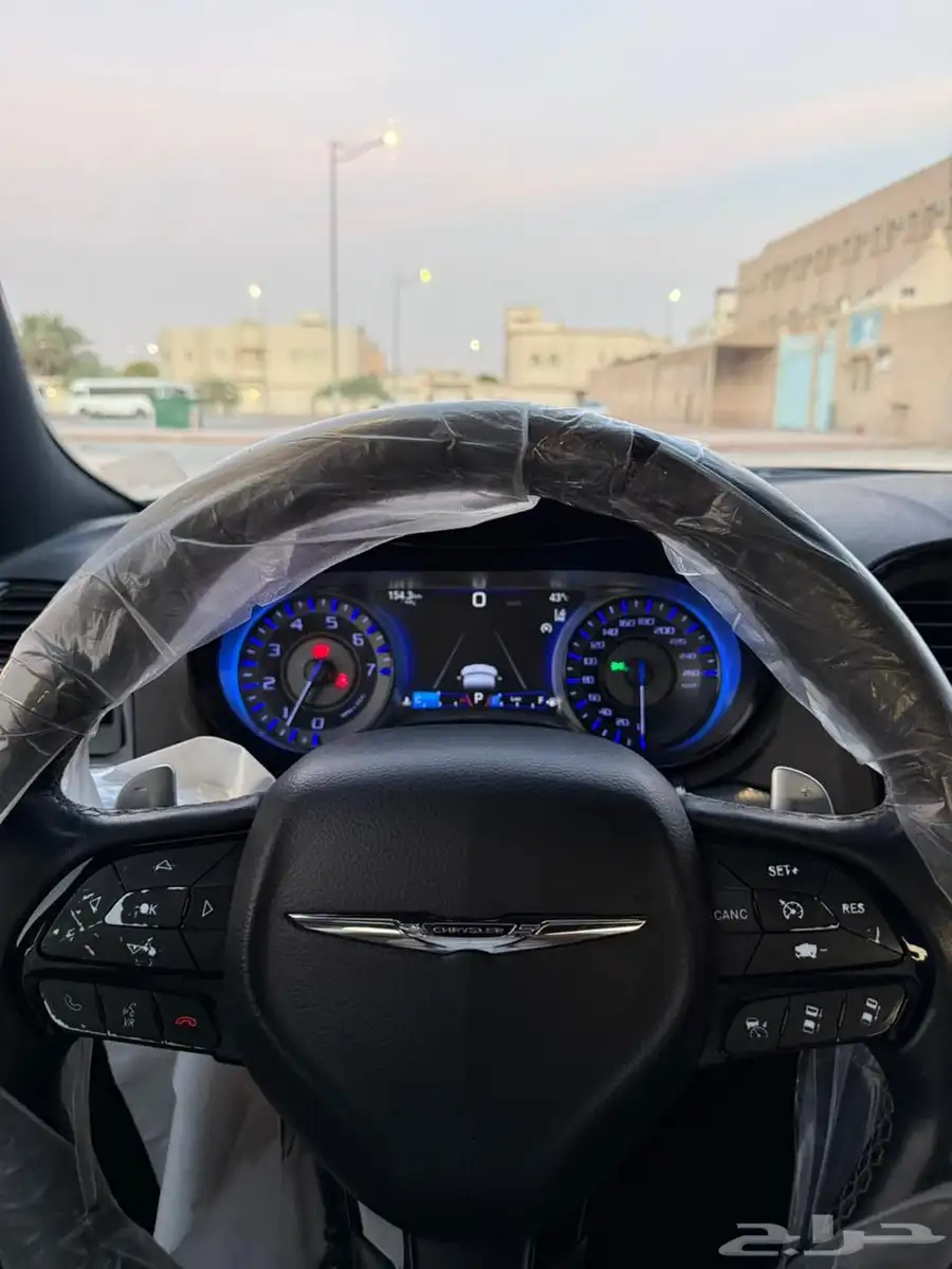 كرايسلر s300 2015 V8 13