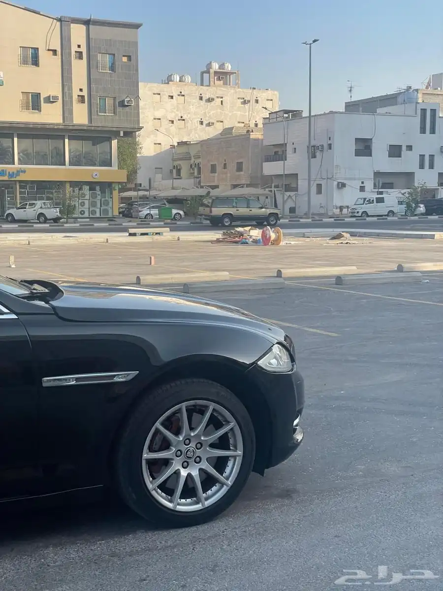 جاكوار مخزنه 9