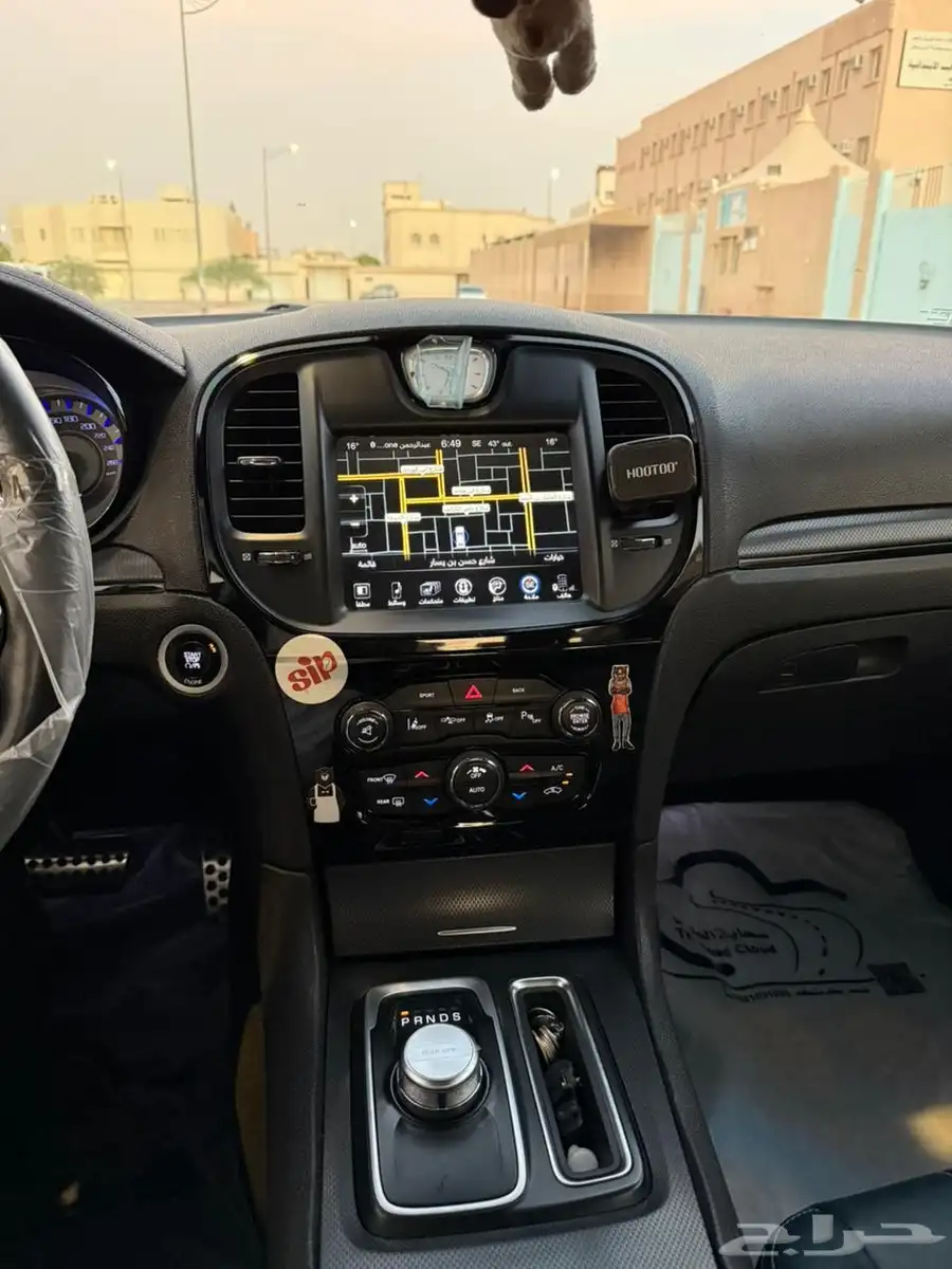 كرايسلر s300 2015 V8 11