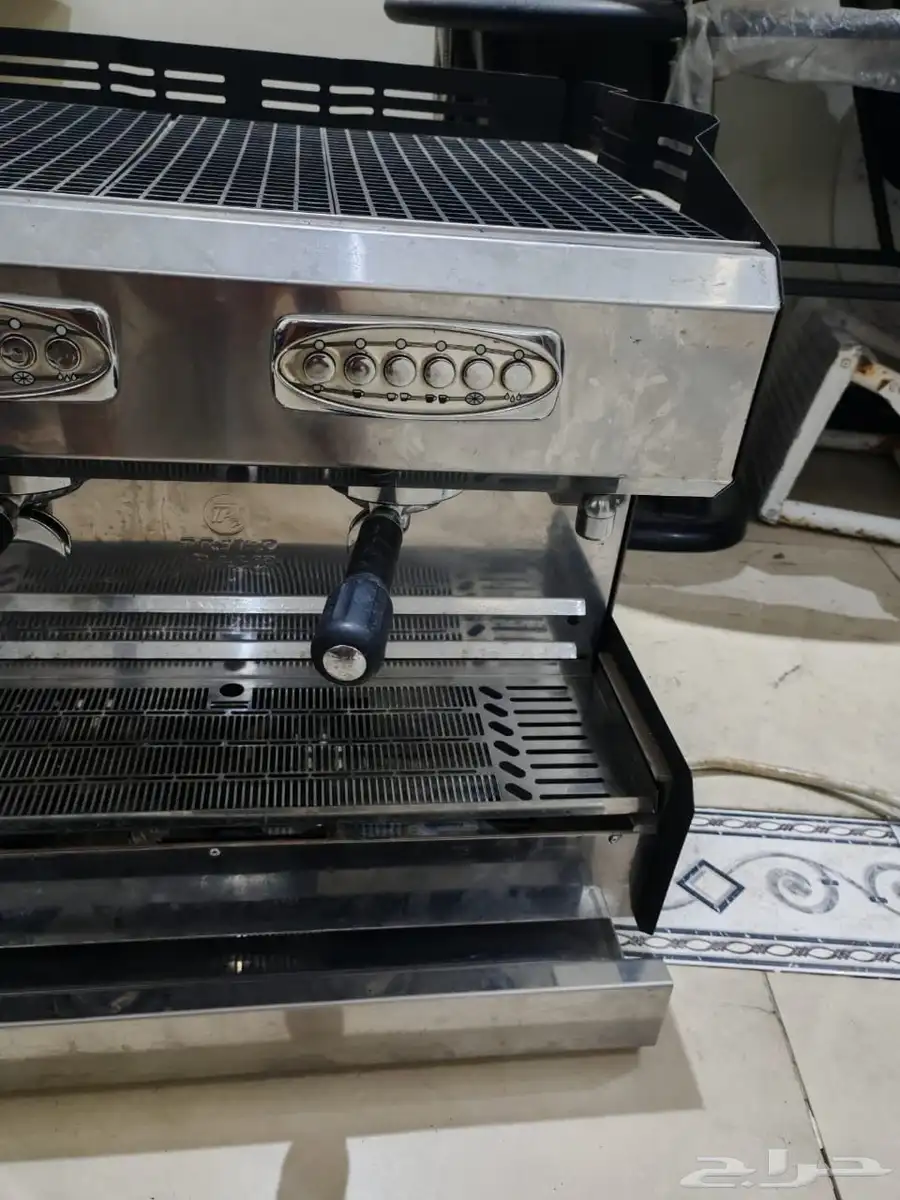 جهاز كبتشينو وكوفي من شركة الهليس وطاحونه قهوة ايطالي 2