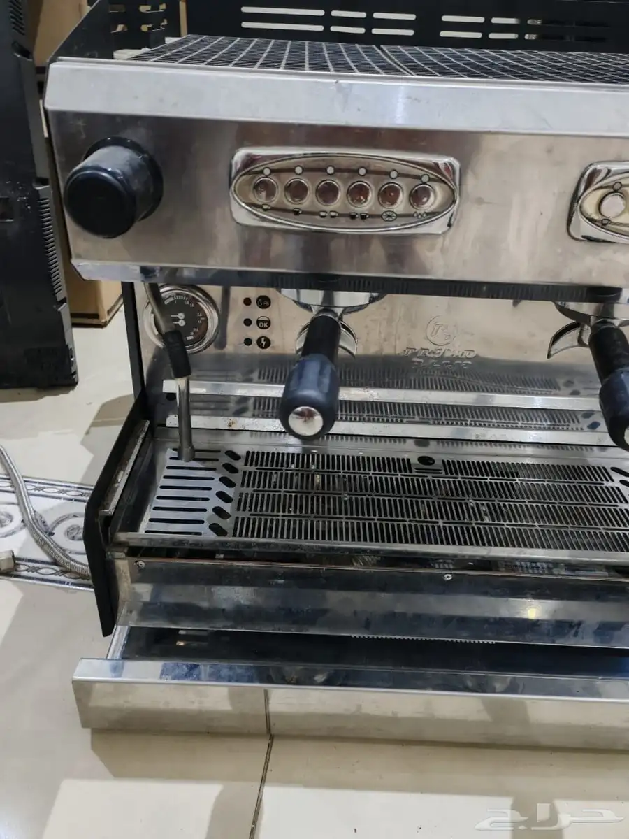 جهاز كبتشينو وكوفي من شركة الهليس وطاحونه قهوة ايطالي 3