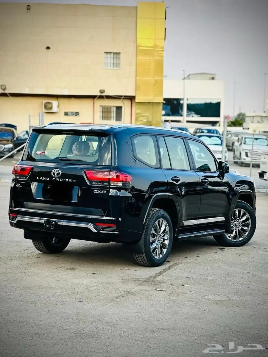 تأجير سيارات فخمه 35