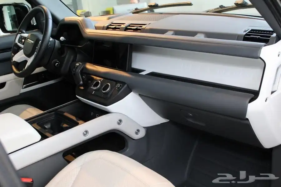 2024 Land Rover - Defender S 15