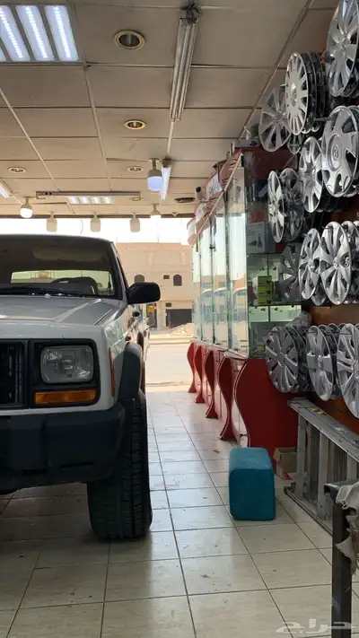 للبيع او للبدل جيب شروكي موديل 99 4