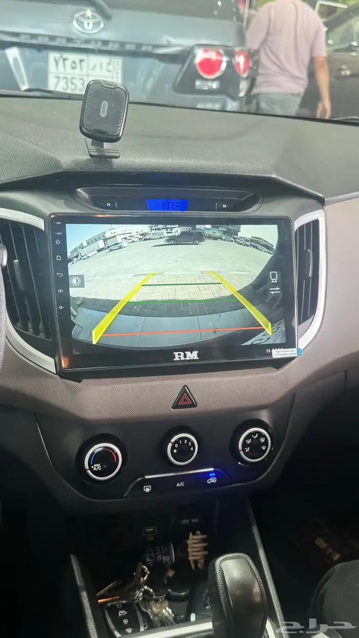 شاشات لجميع انواع السيارات متوفر جميع الرامات 9