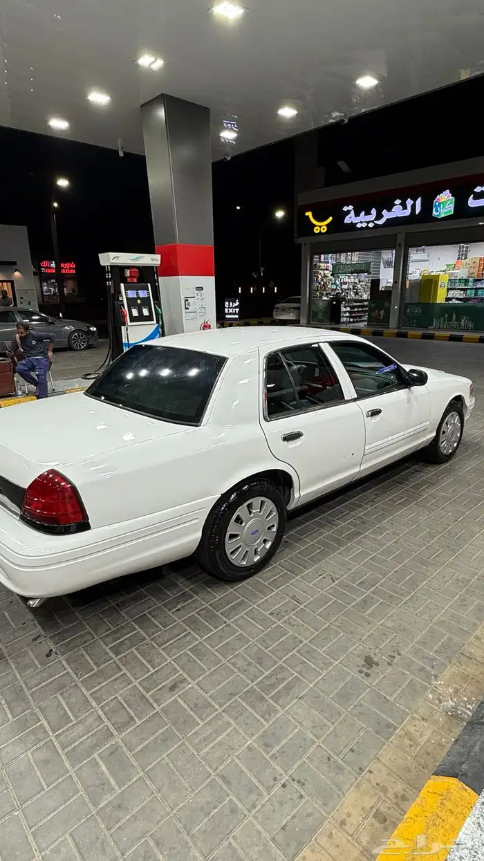 فورد 2011 بوليسي 8