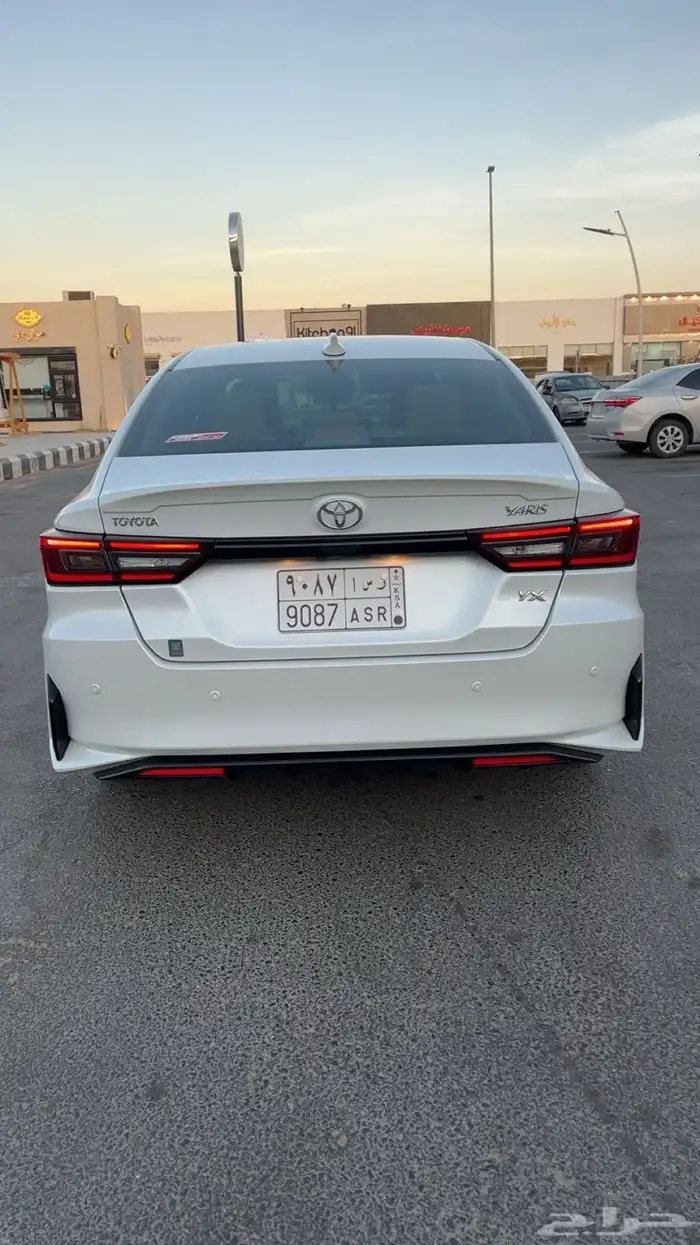 تويوتا يارس yx فل كامل 9