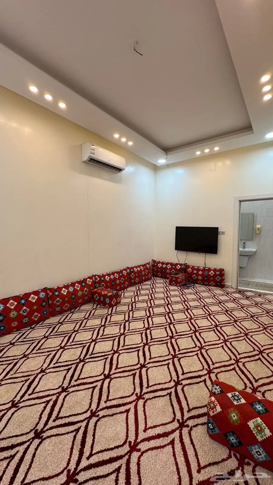 شاليه للبيع بالقاع البارد 9