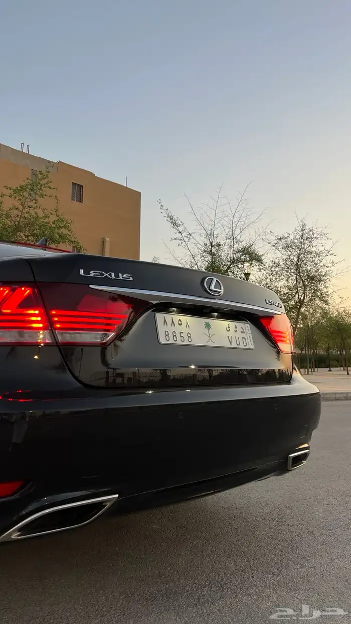 لكزس LS460 موديل 2017 بحالة ممتازه 21