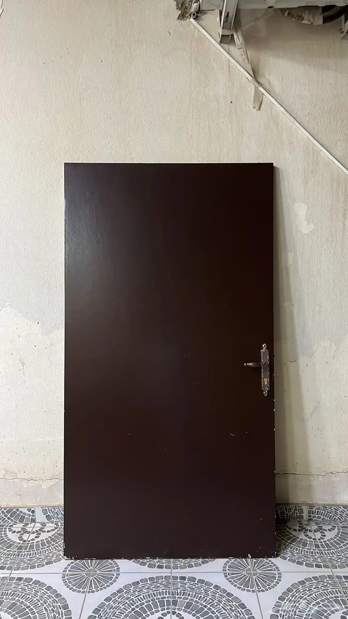 باب خشب للبيع 0