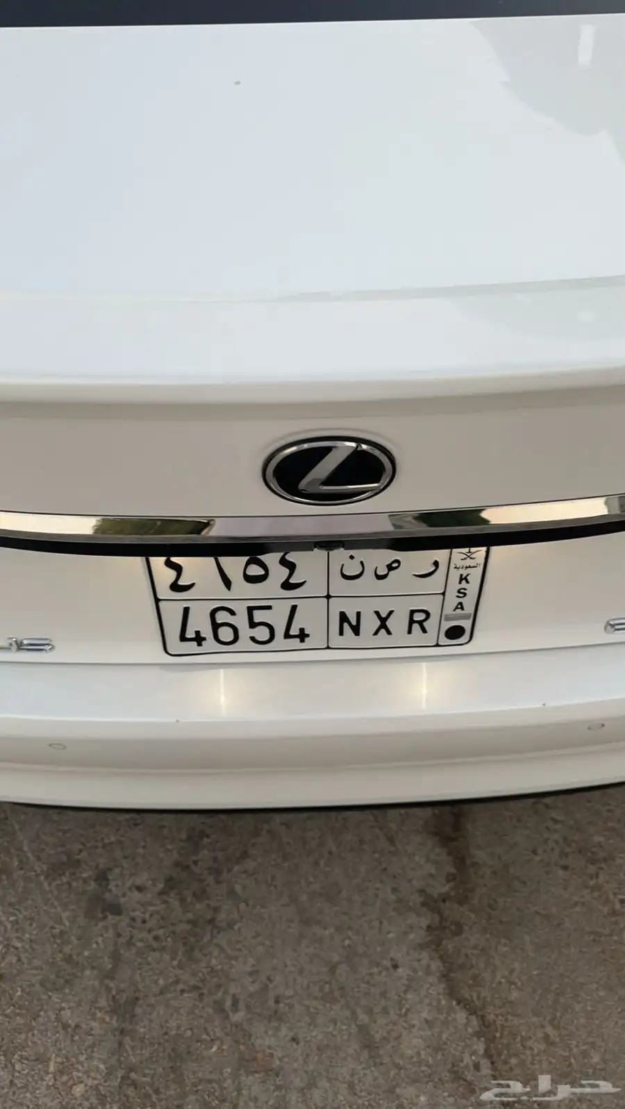 es350 2019 نظيف جدا 12