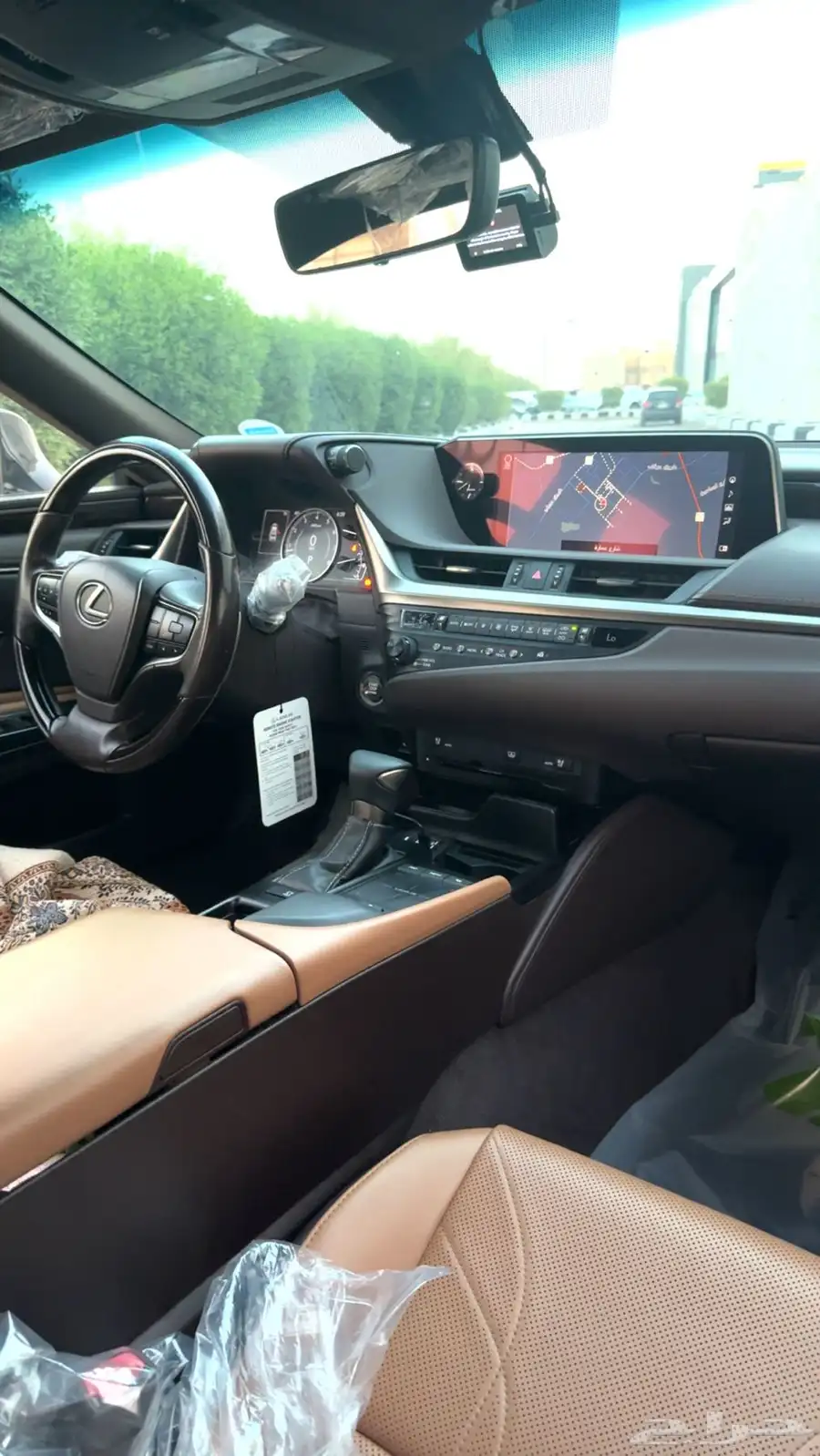 es350 2019 نظيف جدا 21