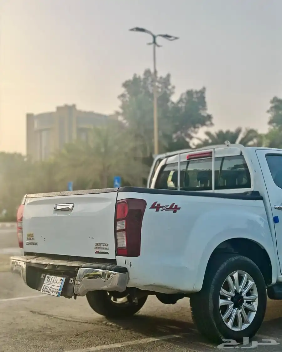 ايسوزو ديماكس 2020 فل كامل 1