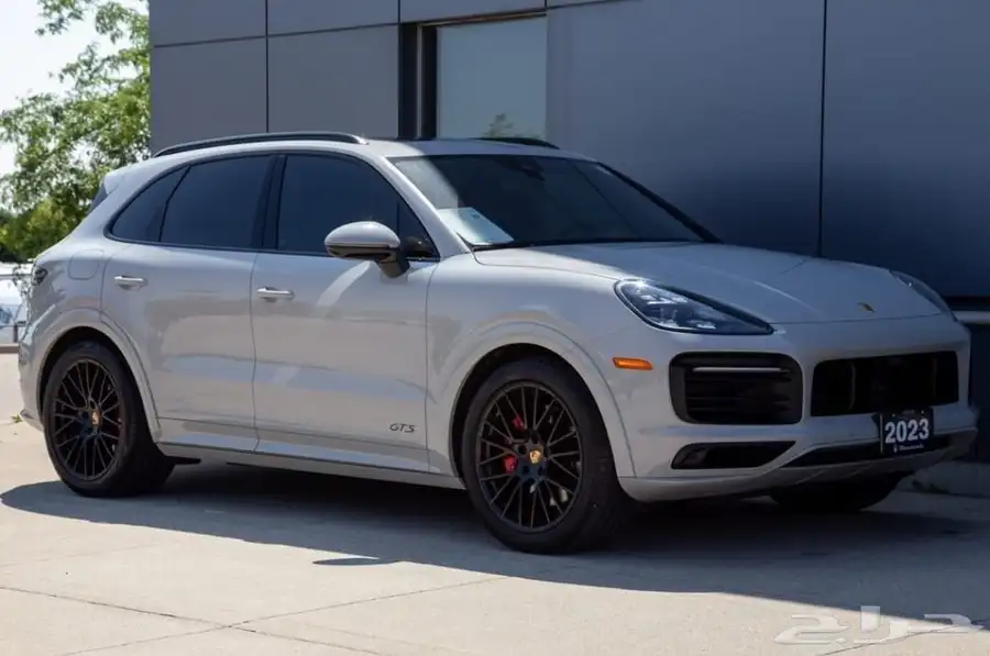 بورش جي تي اس Porche Cayenne GTS موديل 2023 3