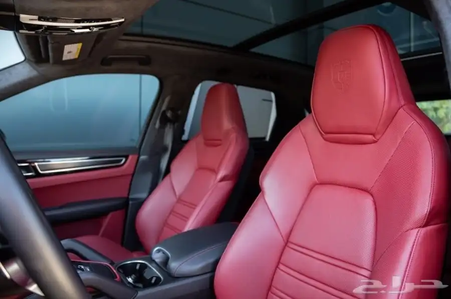 بورش جي تي اس Porche Cayenne GTS موديل 2023 13