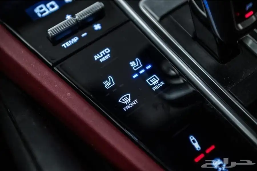 بورش كايين كوب Porsche Cayenne Coupe SUV موديل 2021 24