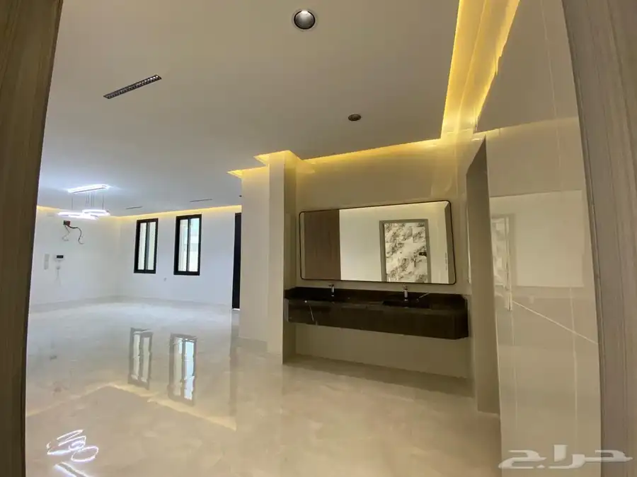 للبيع فيلا تصميم كلاسيكي ابو عريش 3