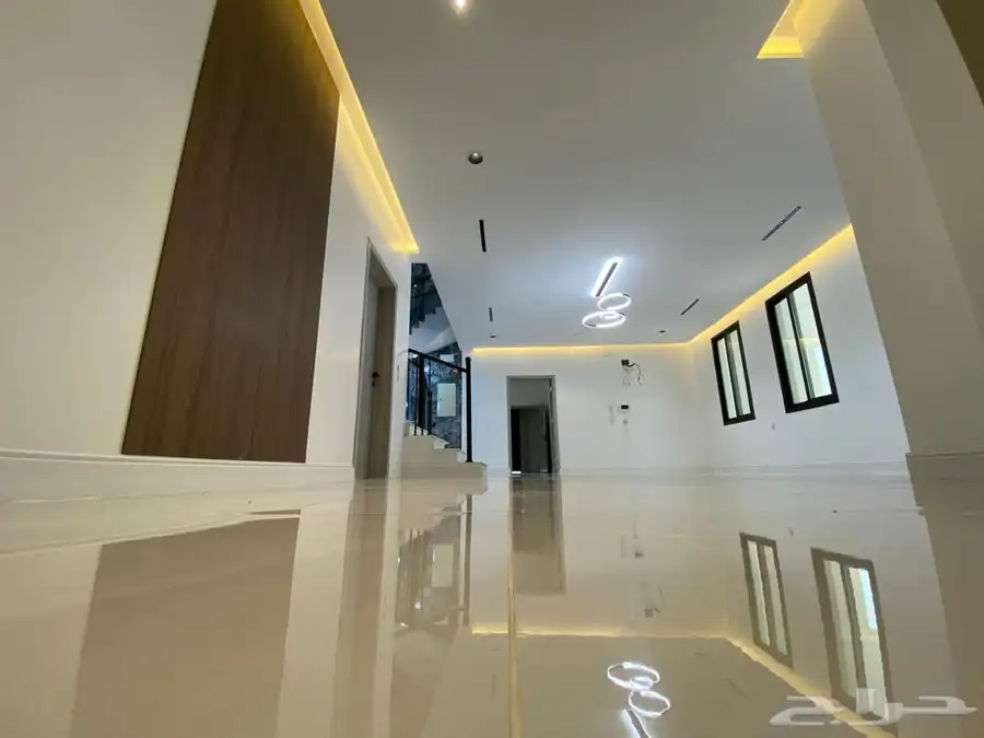 للبيع فيلا تصميم كلاسيكي ابو عريش 5
