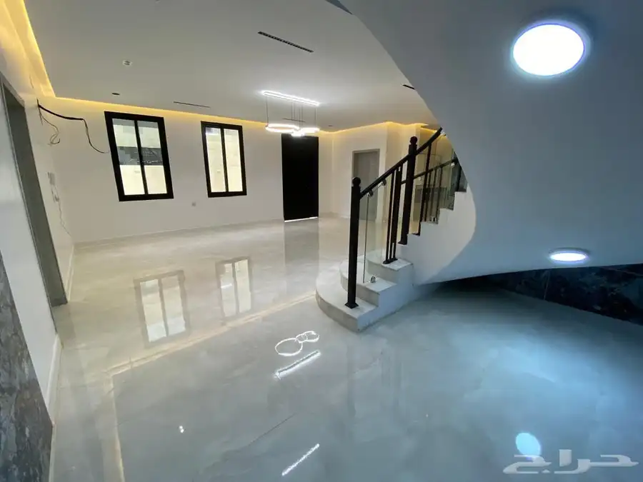 للبيع فيلا تصميم كلاسيكي ابو عريش 9