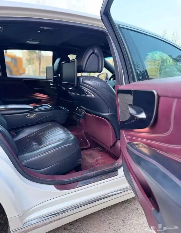 لكزس 2018 LS500 فل كامل مالك اول 10