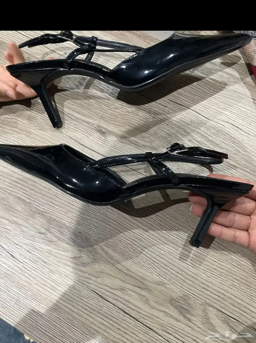 كعب أسود نسائي مقاس 42 جديد غير ملبوس 0