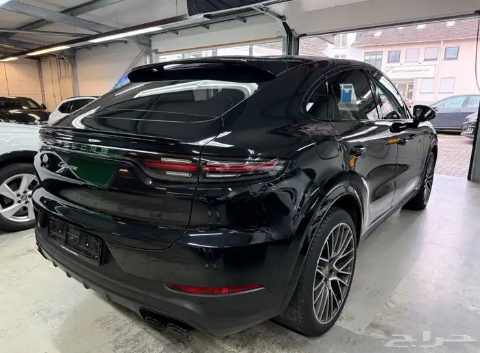 Porsche Cayenne 2022 1