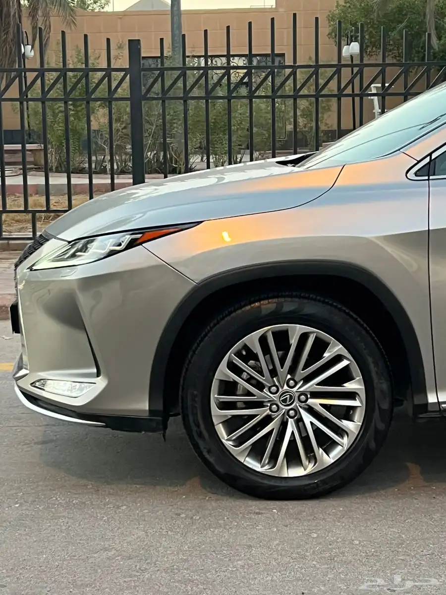 لكزس RX 450h موديل 2021 ( بحالة الوكالة ) index