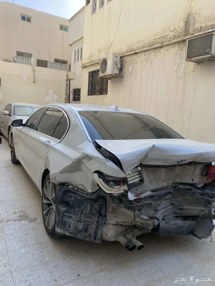 بي ام دبليو 730 فل كامل للبيع مصدوم index