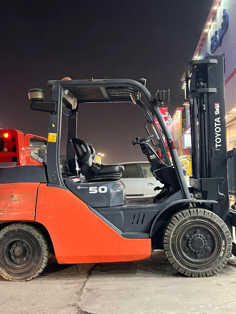 رافعه شوكيه فوركلفت سيزرلفت للايجار Forklift Caesarlift 2