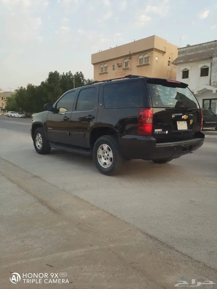 تاهو اسود ملكي موديل 2014 2