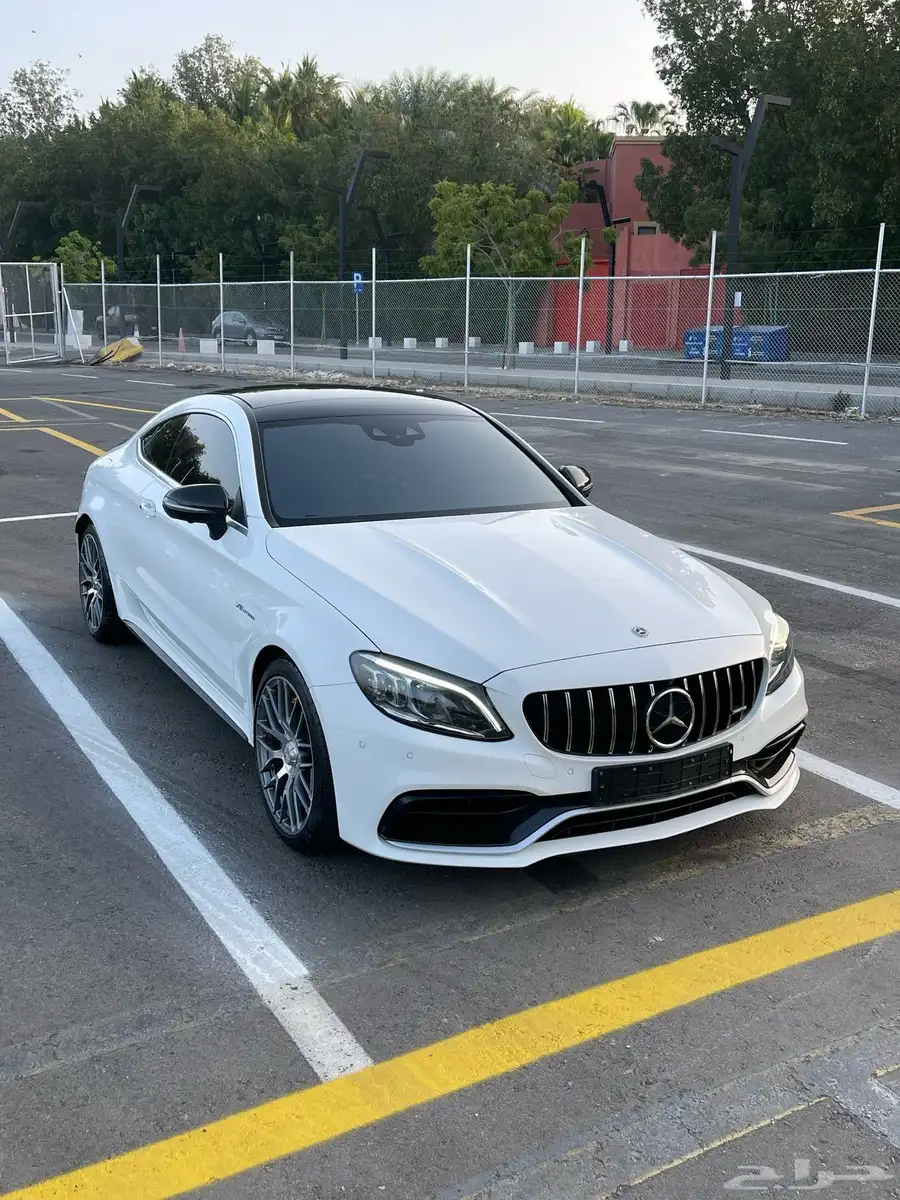 مرسيدس C63S شبه زيرو index