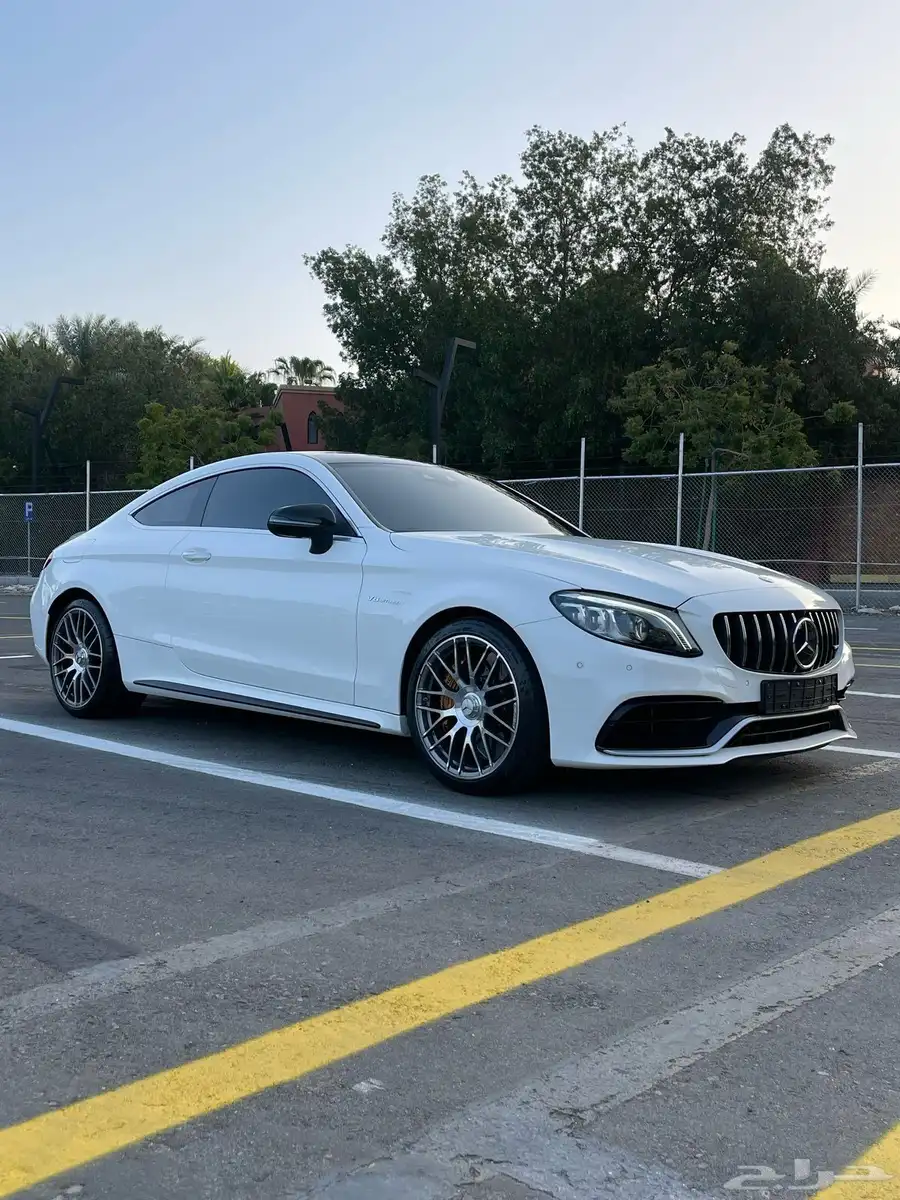مرسيدس C63S شبه زيرو index