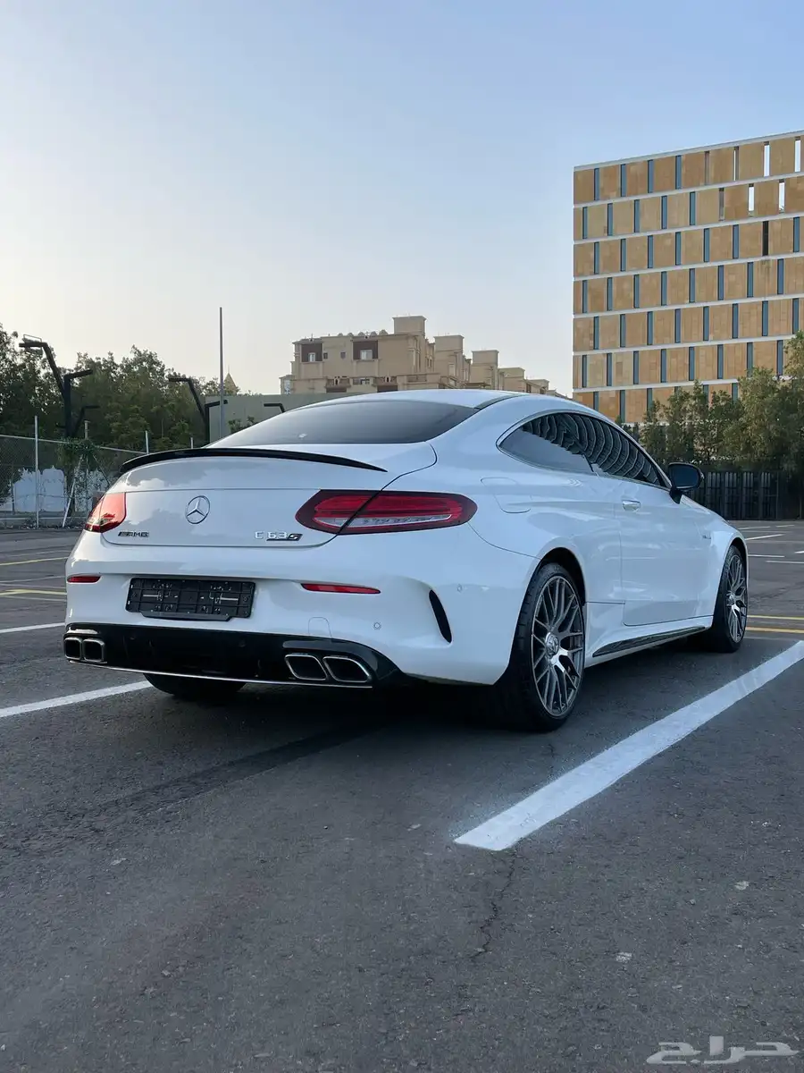 مرسيدس C63S شبه زيرو index