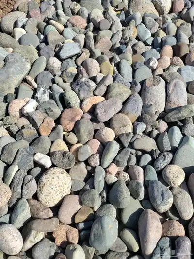 حجر زينه نهري طبيعي صغير وكبير 35