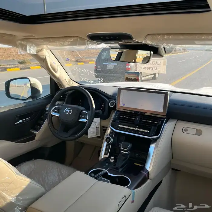 مكتب تاجير السيارات الفارهه 8