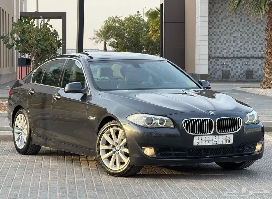 بي ام دبليو 520i 2013 index