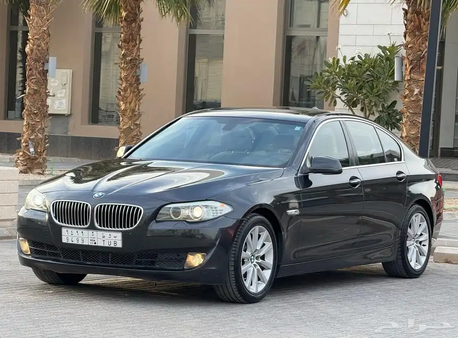 بي ام دبليو 520i 2013 index